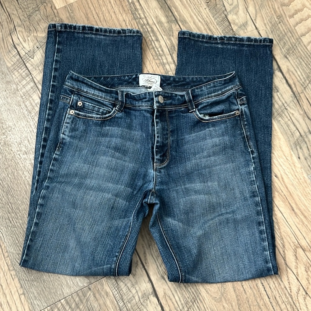 White House Black Market Women's Straight Leg Jeans in Medium Blue Wash